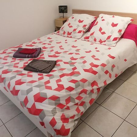 Le Petit Chalet -Appartement Proche De La Vieille Ville , Du Centre Ville Et Du Tram- Petit Dejeuner Offert Le Mans Ngoại thất bức ảnh